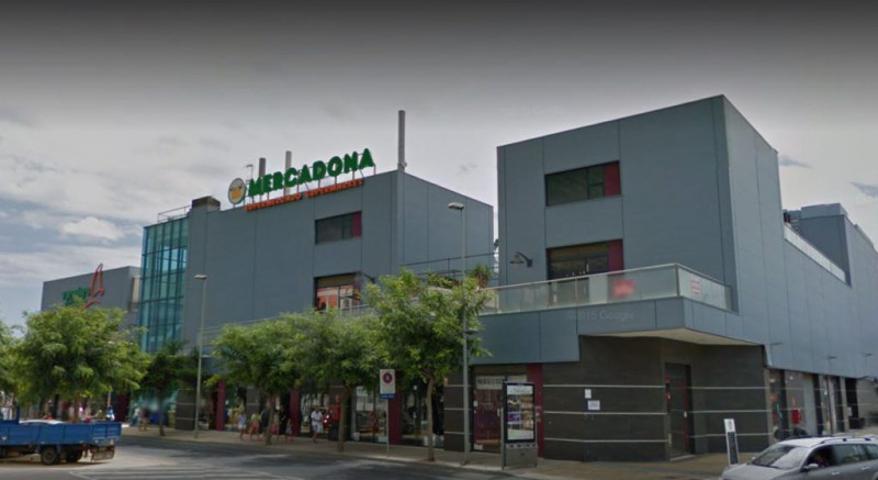 Local comercial en venta en Lepe, Islantilla - Playa photo 0