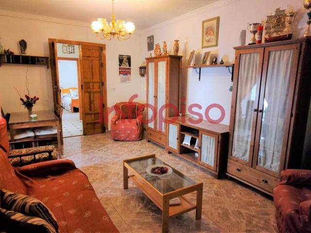 Casa en venta en Valdepeñas, Convento photo 0