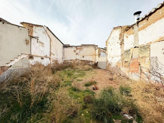 Terreno en venta en Valdepeñas, Centro photo 0