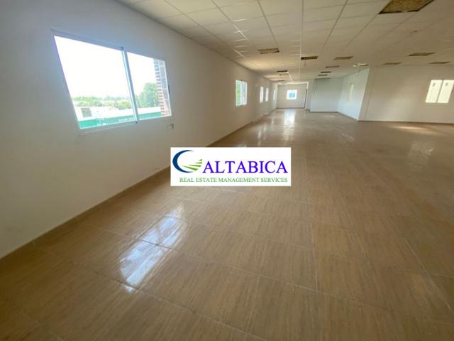 Nave industrial en venta en Laguna de Duero, Laguna De Duero photo 0