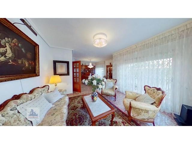 Piso en venta en Chiva photo 0