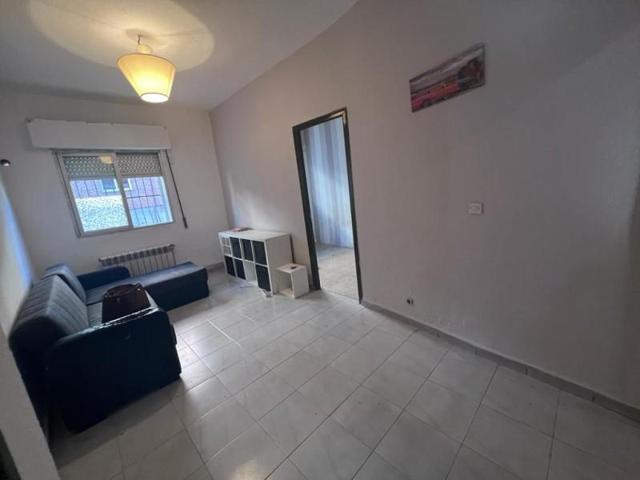 Piso en venta en Madrid, Carabanchel - San Isidro photo 0