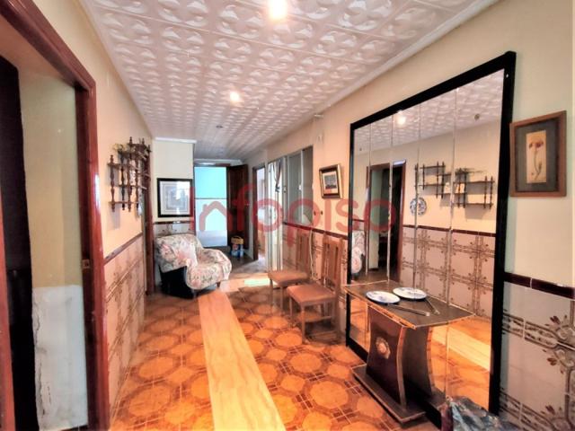 Casa en venta en Valdepeñas, Barrio Cachiporro photo 0