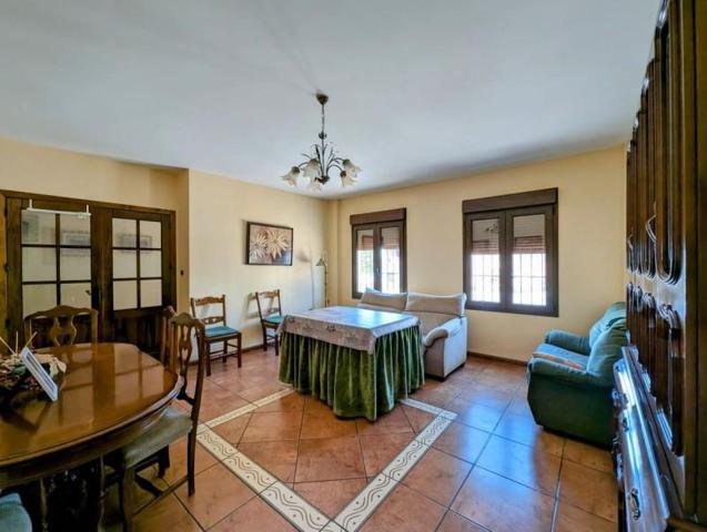 Adosada en venta en Loja, Barrio San Roque photo 0
