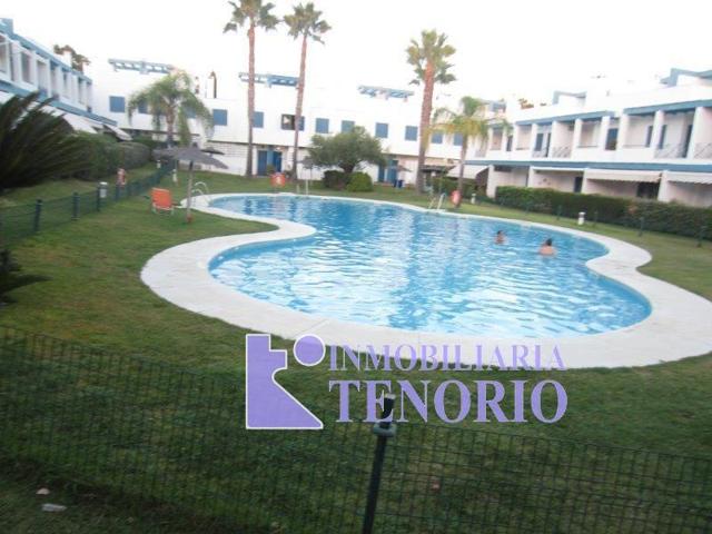 Adosada en venta en Lepe, Islantilla - Campo de Golf photo 0