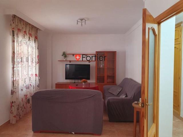 Piso en venta en Martos, Juzgados photo 0