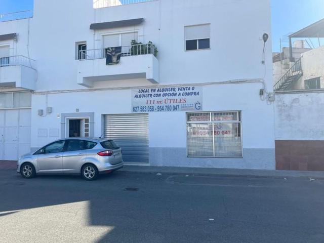 Local comercial en alquiler en Alcalá del Río, Bda La Paz photo 0
