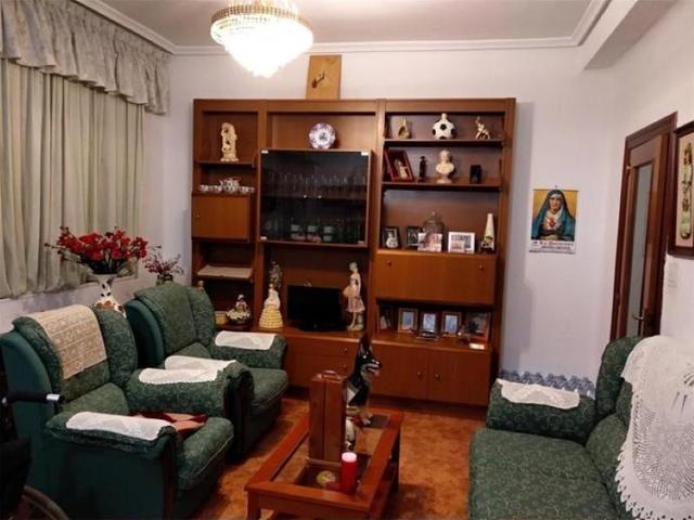 Piso en venta en Albacete photo 0