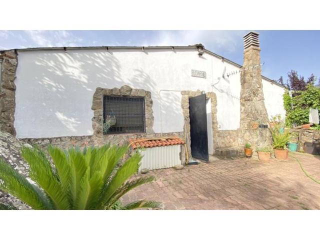 Casa con terreno en venta en Navaconcejo photo 0