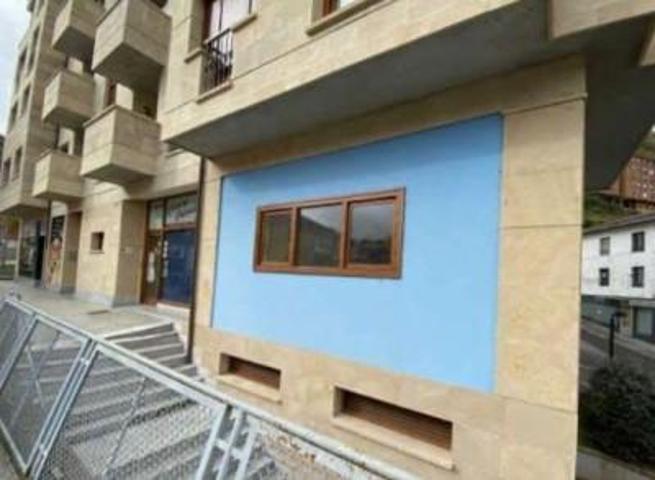 Oficina en venta en Cangas del Narcea, Cangas Del Narcea photo 0