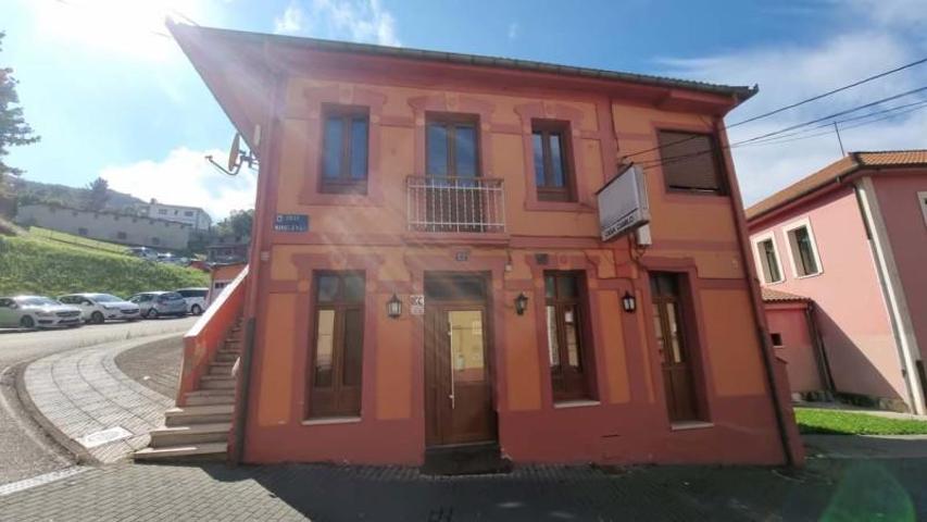 Casa en venta en San Martín del Rey Aurelio, El Entrego photo 0