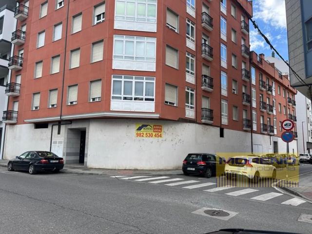 Local comercial en venta en Sarria, Colegios photo 0