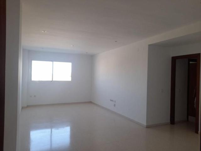 Piso en venta en Utrera, Feria Nueva photo 0