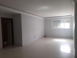 Piso en venta en Utrera, Feria Nueva photo 0