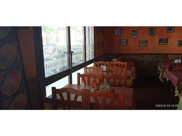 Local comercial en venta en Blanes photo 0