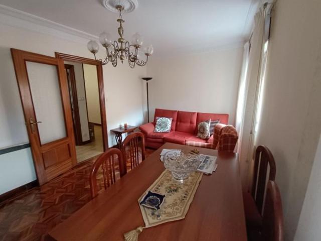 Piso en venta en Avilés photo 0