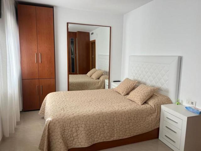 Piso en venta en Sant Carles de la Ràpita, Centro photo 0