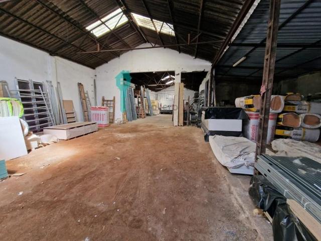 Nave industrial en venta en Utrera photo 0