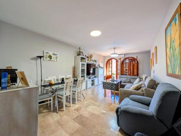 Piso en venta en Loja, Avda. Los Angeles photo 0