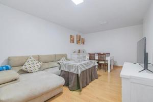 Piso en venta en Horche photo 0