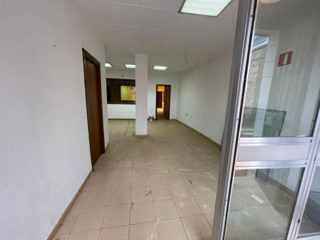 Local comercial en venta en Almendralejo, Centro - Parroquia photo 0