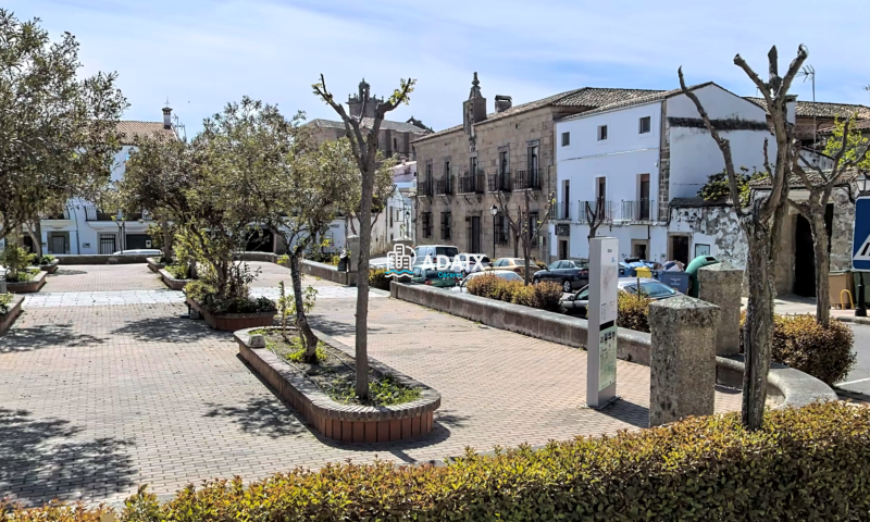 Casa en venta en Brozas, Brozas photo 0