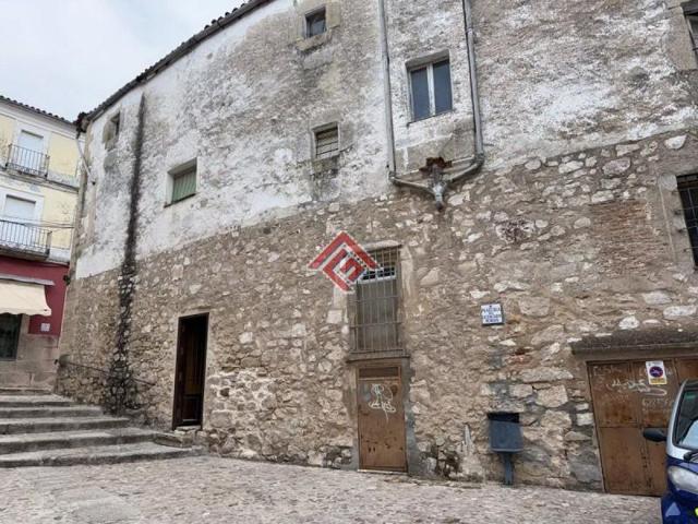 Edificio en venta en Trujillo, Centro photo 0