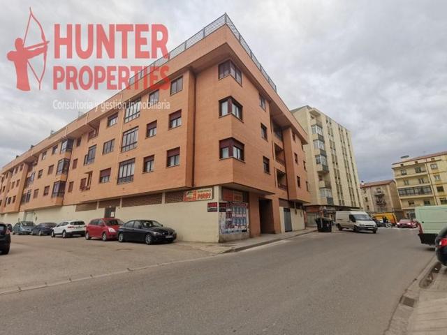 Local comercial en venta en Aranda de Duero photo 0