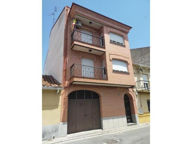 Piso en venta en Arévalo photo 0