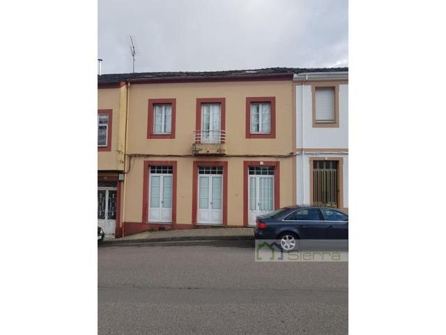 Casa en venta en Sarria photo 0
