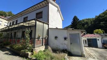 Casa en venta en San Martín del Rey Aurelio, El Entrego photo 0