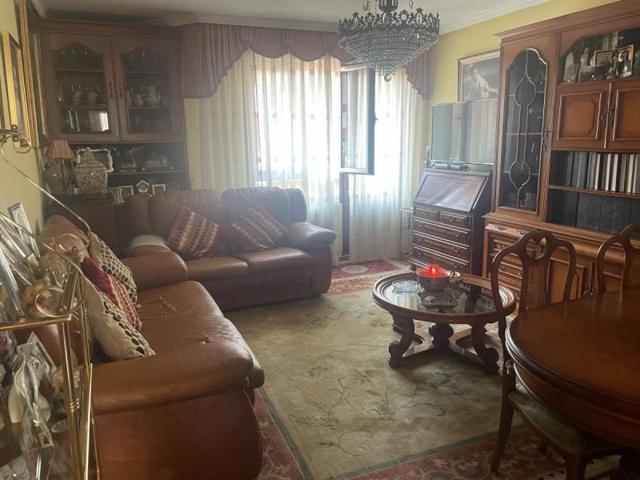 Piso en venta en Oviedo, Ciudad Naranco photo 0