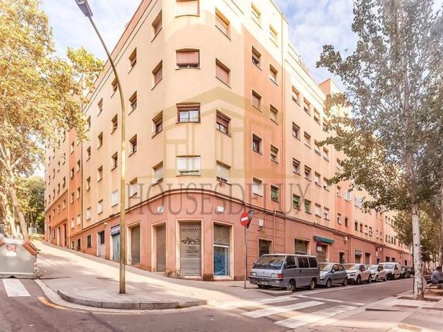 Piso en venta en Barcelona photo 0