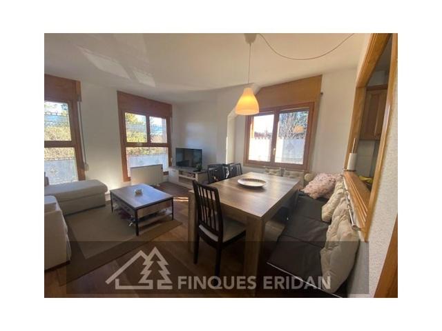 Apartamento en venta en Alp photo 0