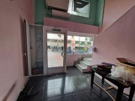 Local comercial en venta en Leganés, Carrascal photo 0