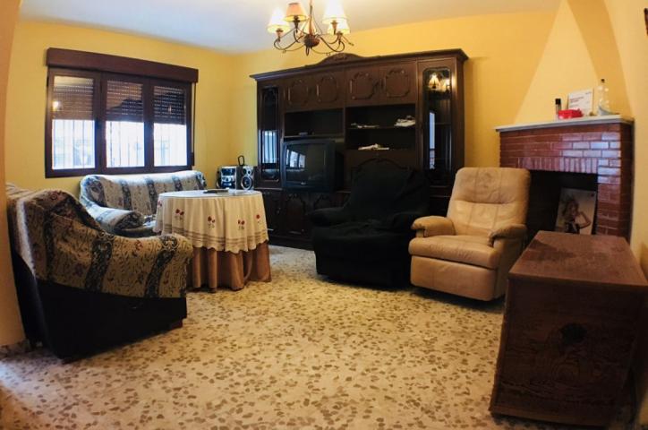 Adosada en venta en Archidona, Llano photo 0