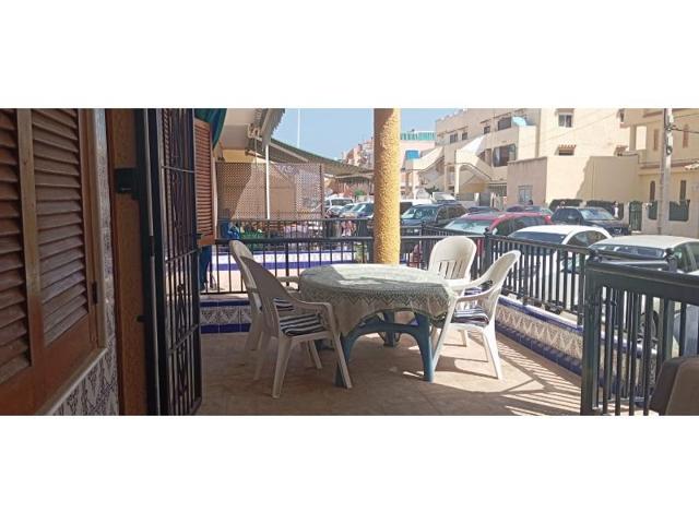 Piso en venta en Torrevieja photo 0