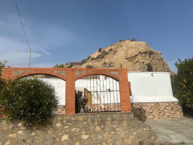 Chalet en venta en Gádor, Gador photo 0