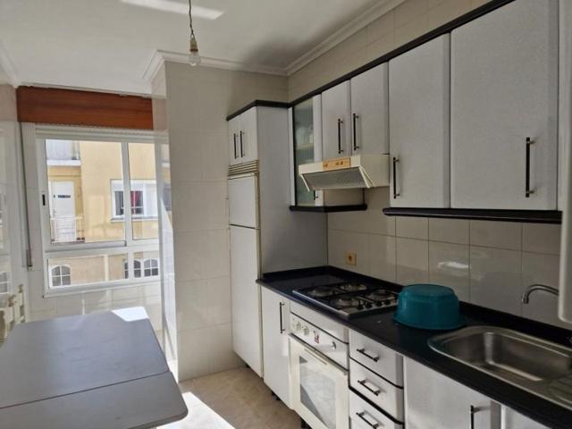 Piso en venta en Ribeira, Ribeira photo 0