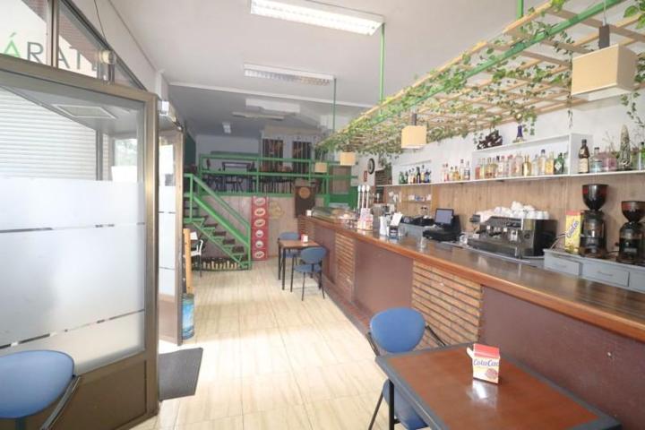 Local comercial en venta en Vitoria-Gasteiz, Zaramaga photo 0
