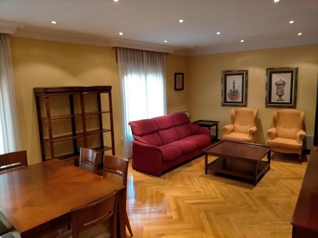 Piso en venta en Arévalo photo 0