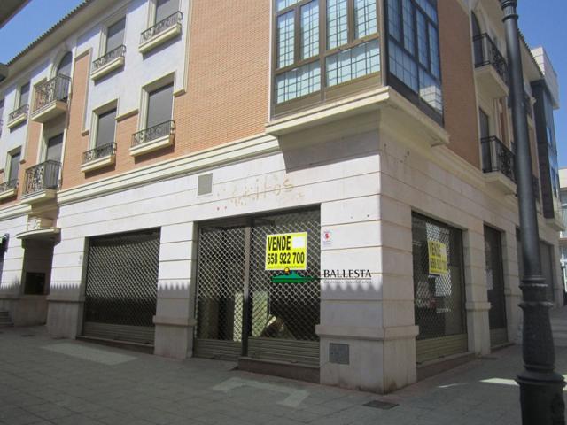 Local comercial en venta en Huércal-Overa, Centro photo 0