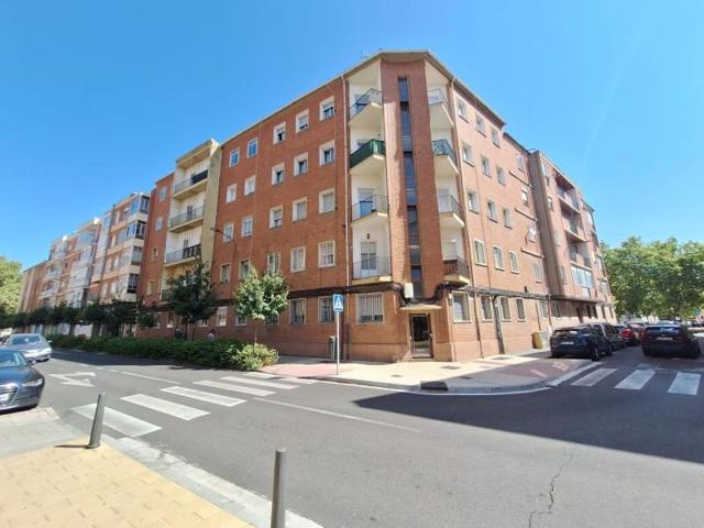 Piso en venta en Valladolid, Victoria photo 0