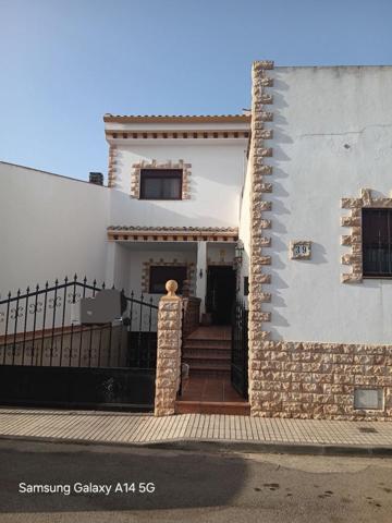 Chalet en venta en Puebla de la Reina, Puebla De La Reina photo 0