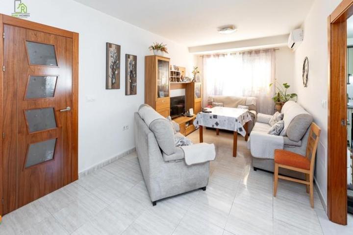 Entresuelo en venta en Cúllar Vega, Vega de granada zona noroeste photo 0