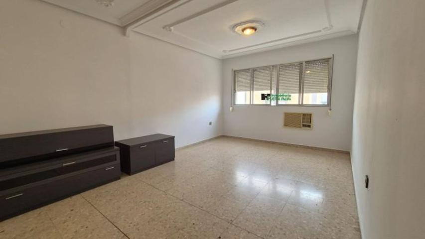 Casa en venta en Badajoz, San Roque photo 0