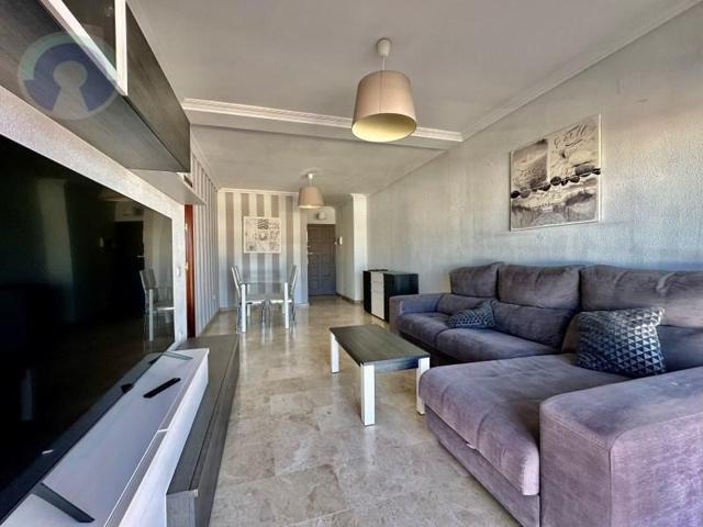 Piso en venta en Dos Hermanas photo 0