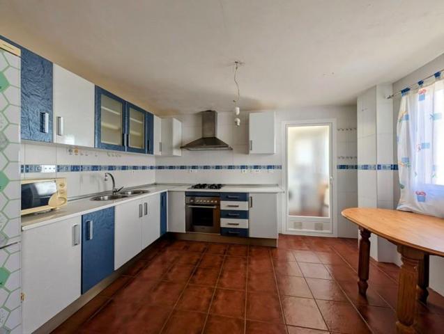 Piso en venta en Loja, Avda. Andalucia photo 0