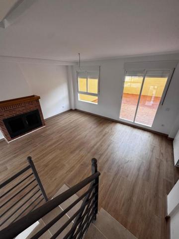 Adosada en venta en Caudete de las Fuentes, Caudete De Las Fuentes photo 0