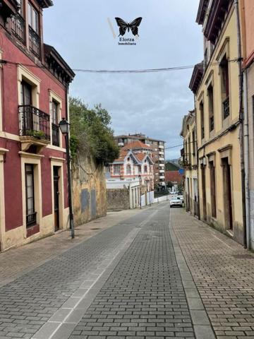 Adosada en venta en Avilés, Semicentro photo 0